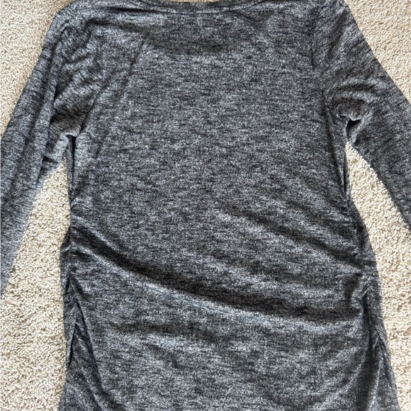 Maternity Long Sleeve Top Charcoal Gray Fall maternity shirt soft Size Large - Picture 9 of 10